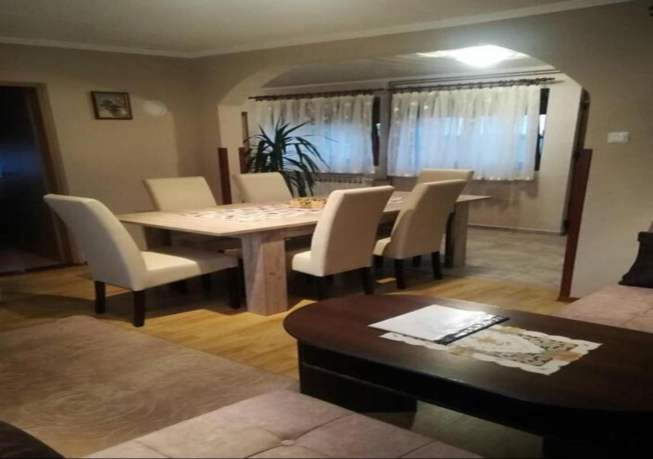 Apartman Anna Βίλα Ogulin Εξωτερικό φωτογραφία